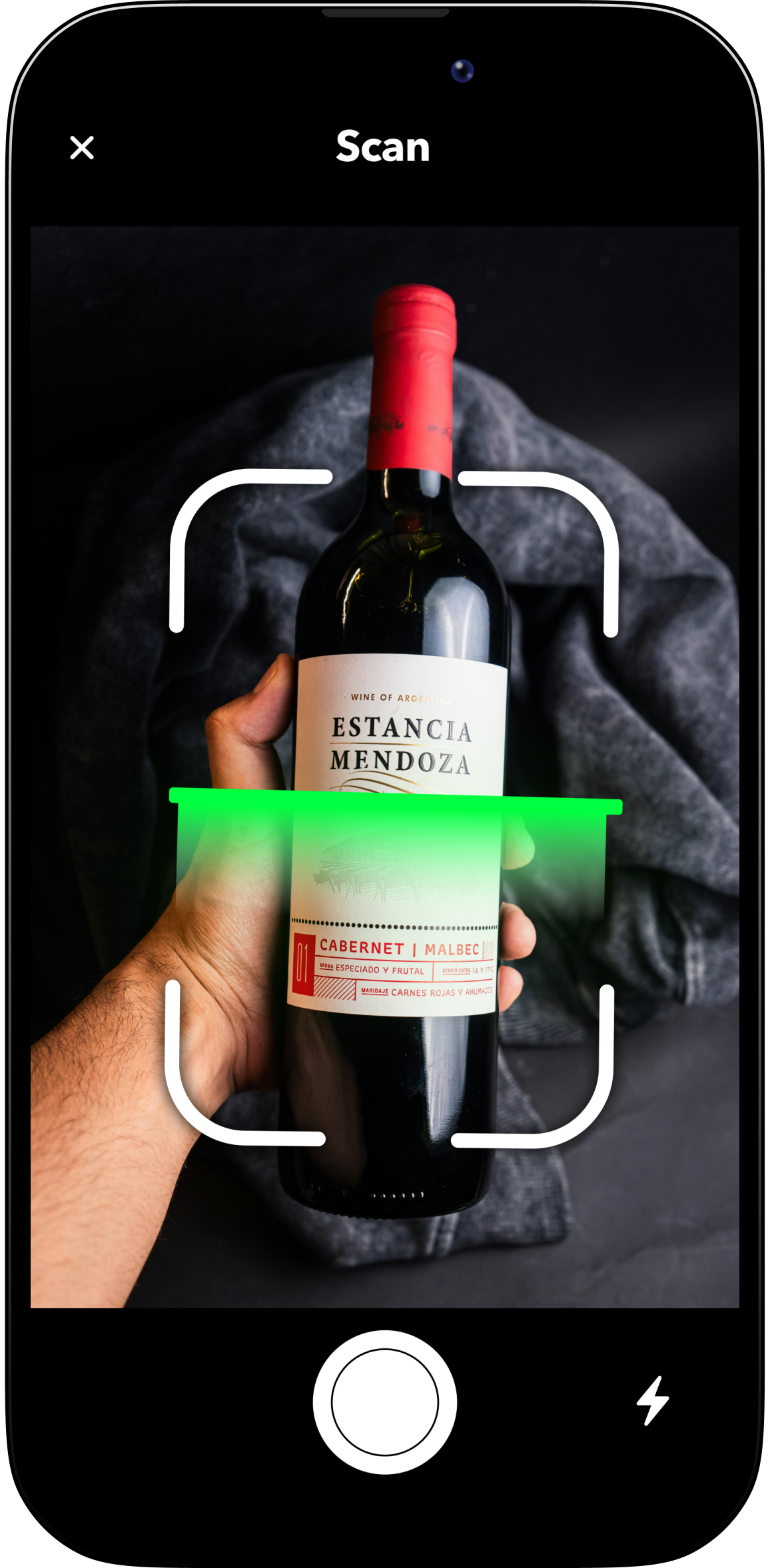 FineWine scanning a wine bottle